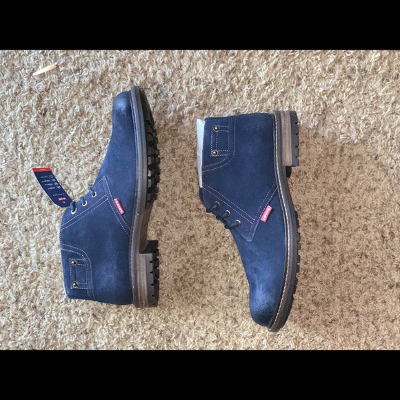 Brand New Levi’s chukka suede Boot - Picture 2 of 7